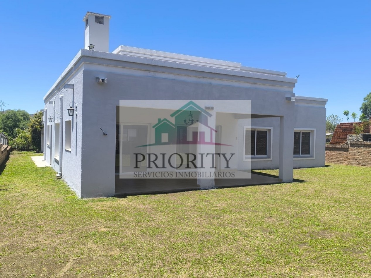 ALQUILER HERMOSA CASA 