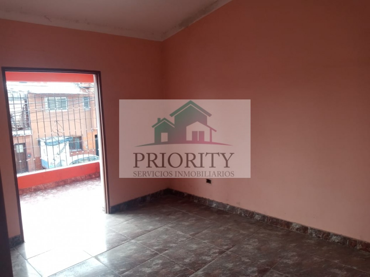 Casa en VENTA (2 plantas)