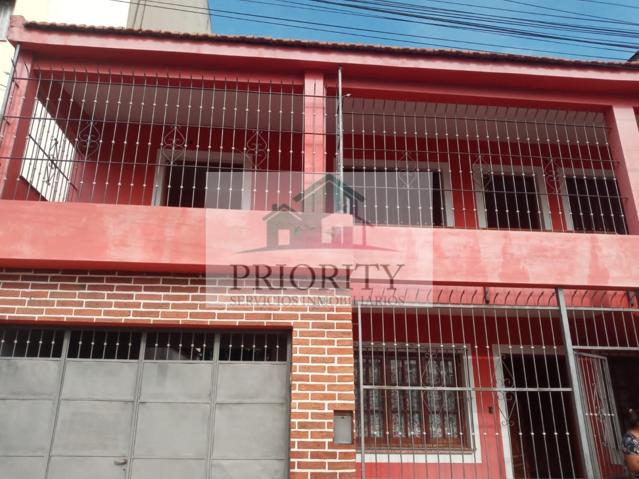 Casa en VENTA (2 plantas)